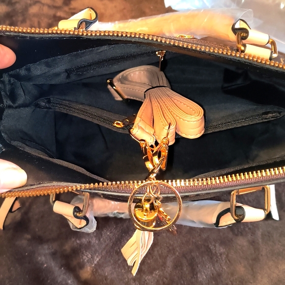 NWT, AOLITA Signature Bag. - Picture 6 of 10